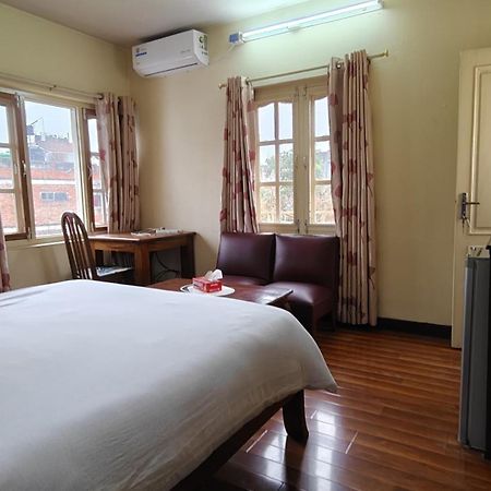 Rooftop Studio And 2Bhk Apartments In Kathmandu'S Most Happening Place エクステリア 写真