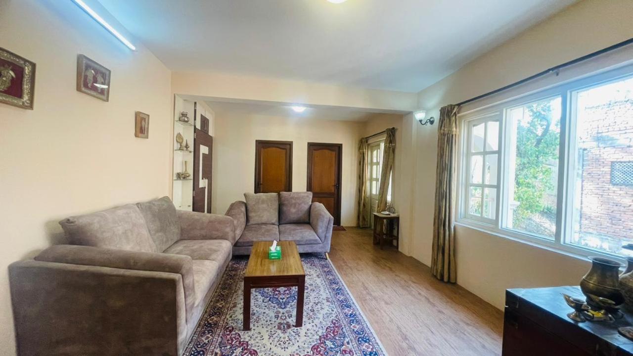 Rooftop Studio And 2Bhk Apartments In Kathmandu'S Most Happening Place エクステリア 写真