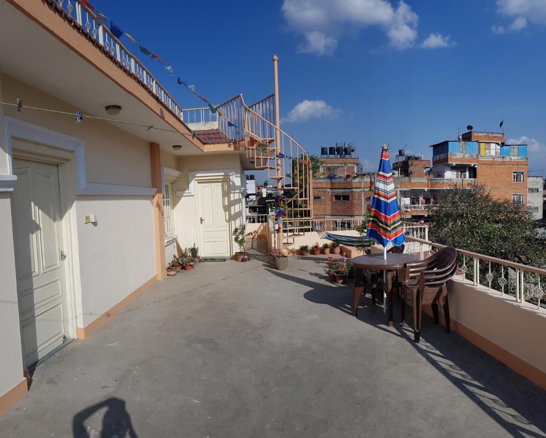 Rooftop Studio And 2Bhk Apartments In Kathmandu'S Most Happening Place エクステリア 写真