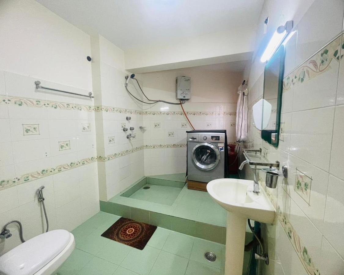 Rooftop Studio And 2Bhk Apartments In Kathmandu'S Most Happening Place エクステリア 写真